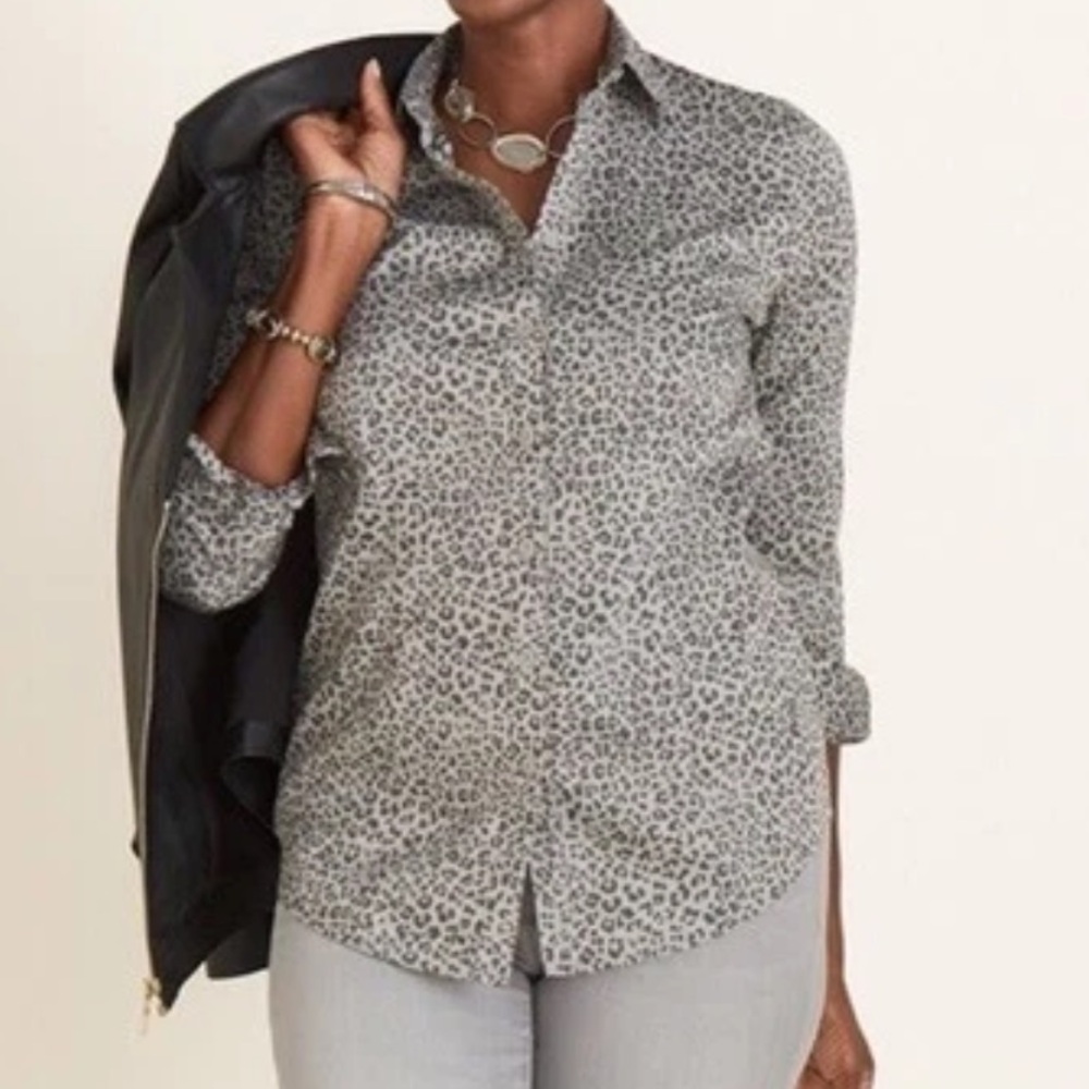 NWT $99.00 Chicos No iron cheetah button up size 0 (4/6)